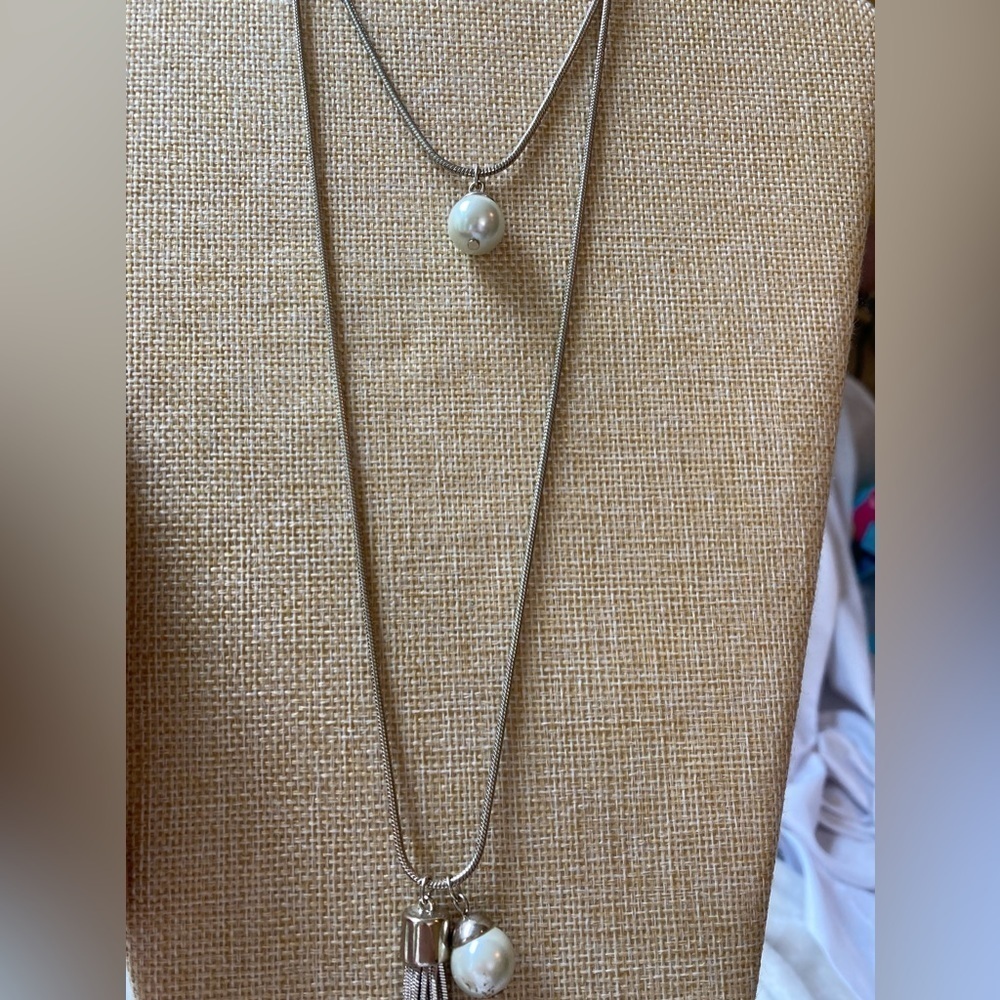 White House‎ Black Market Convertible Necklace with Faux Pearls - Picture 3 of 9